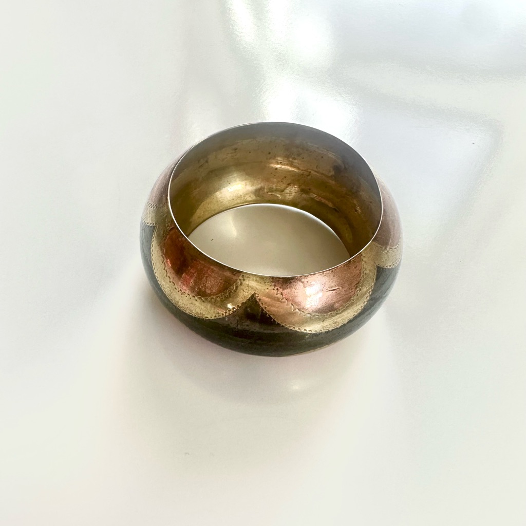 Elegant Gold And Black Bangle Bracelet Art Deco 20$